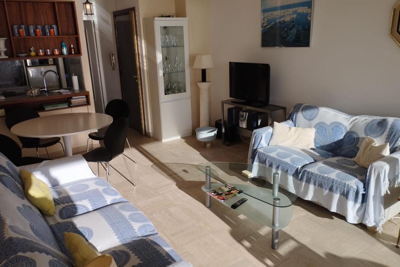 Hébergement de vacances Beautiful 2 Bedrooms In A Private With Sea View *