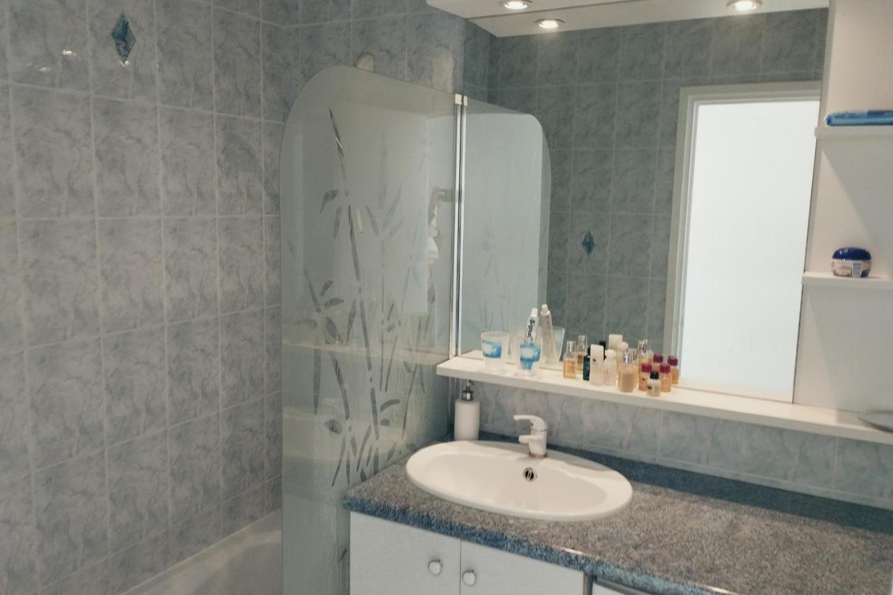 Beautiful 2 Bedrooms In A Private With Sea View